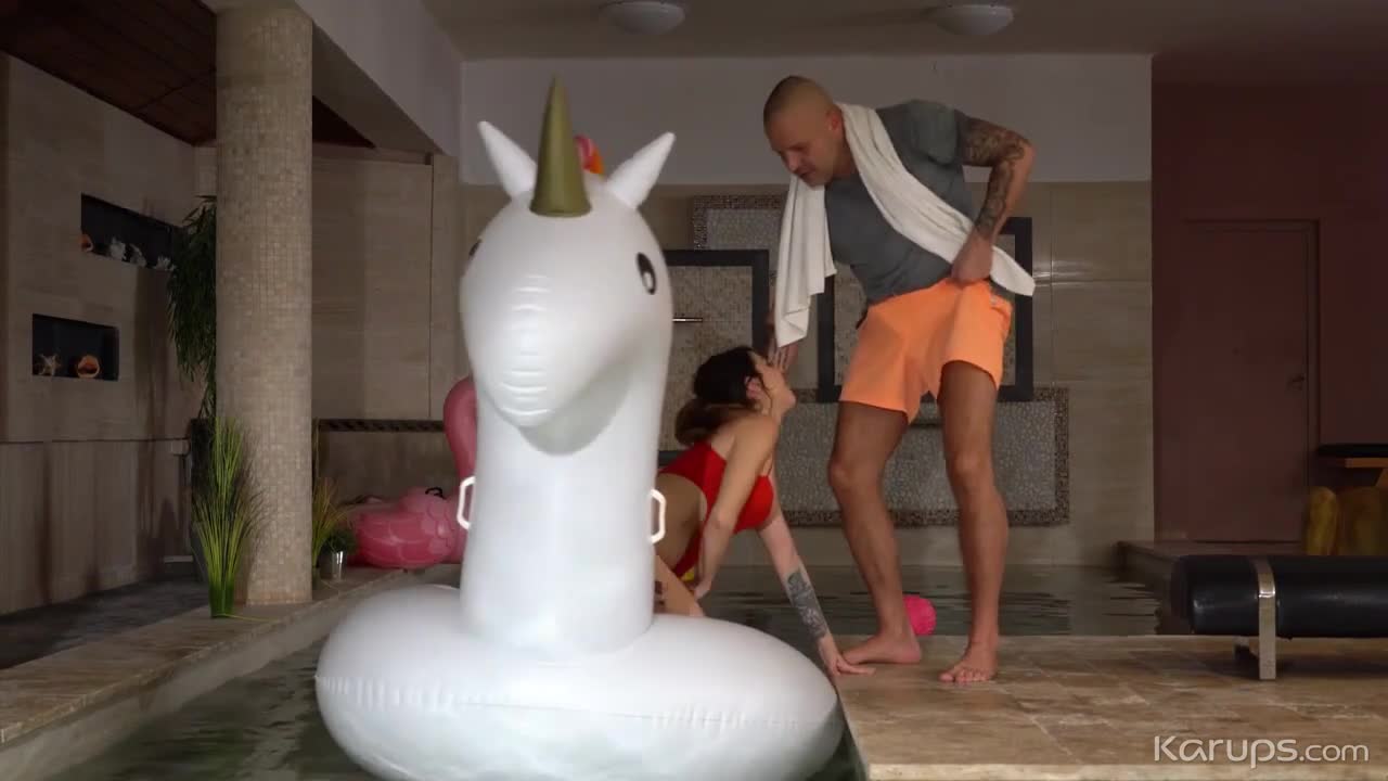 Winning Valentina Crash - teen (18+) porn - Karup's Private Collection Free Porn Videos | BestPornHubs.