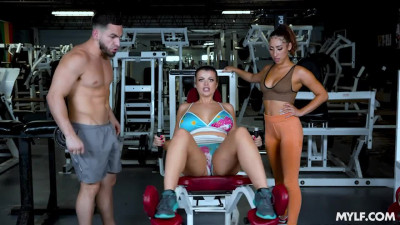 Mysterious Nadia White and Kira Perez's double blowjob action