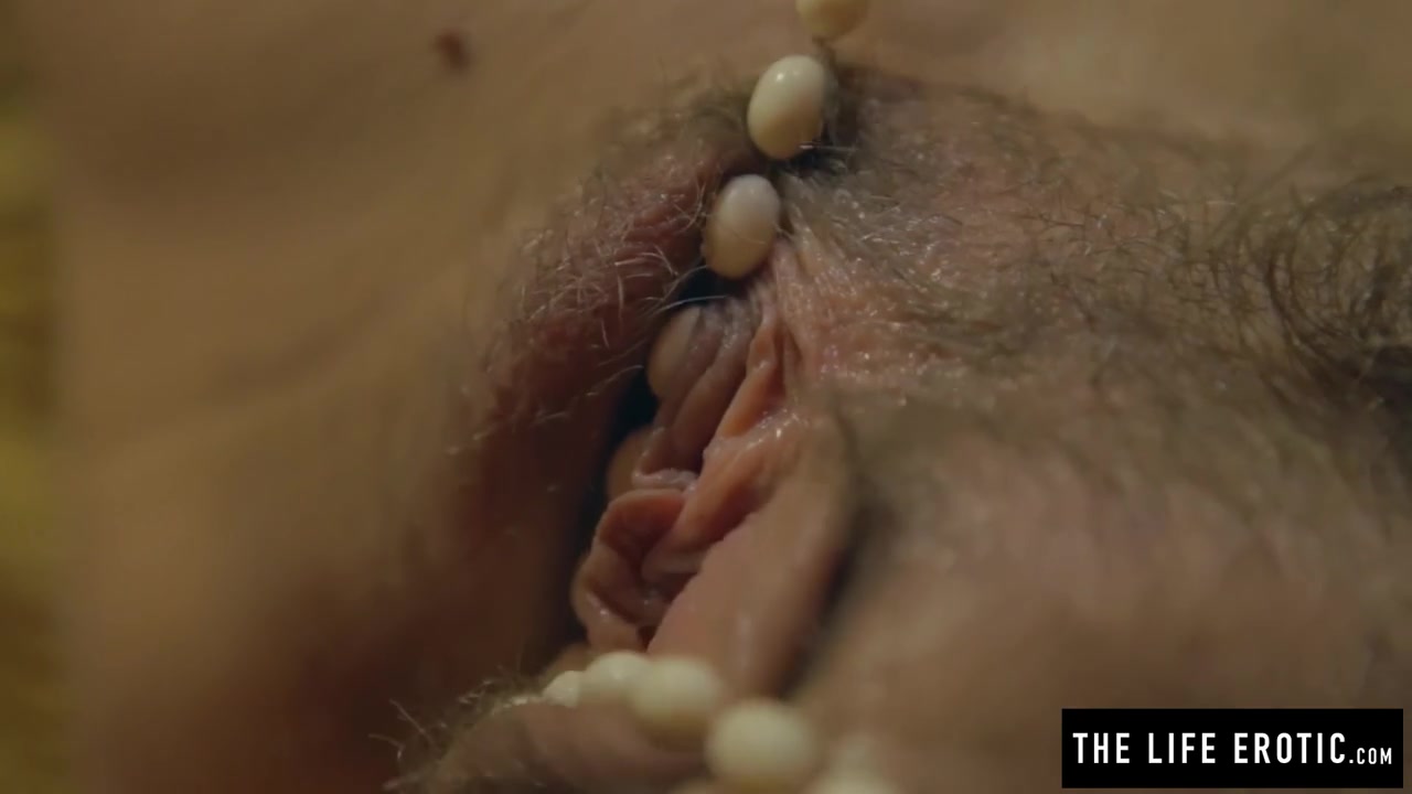 Matchless Emily's bubble gum action Free Porn Videos | BestPornHubs.