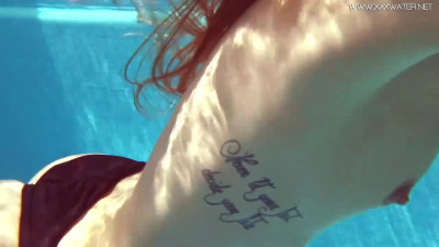 Underwater Show featuring Tiffany Tatum's pool girls dirt