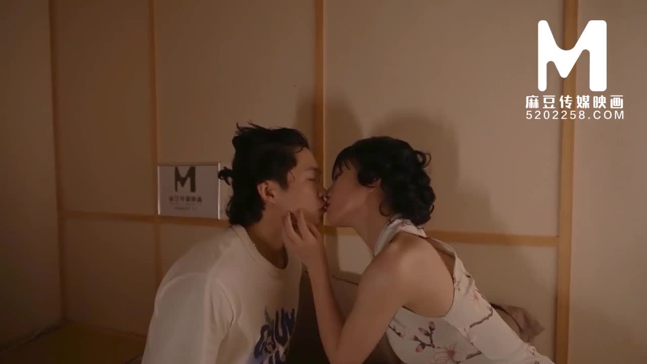 Enticing goddess's 原创 video Free Porn Videos | BestPornHubs.