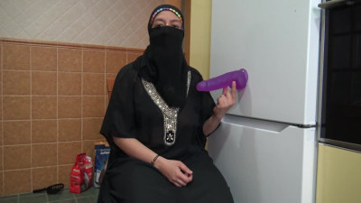 SouzanHalabi's milf scene