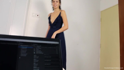 Watch gambling queen bee's sex