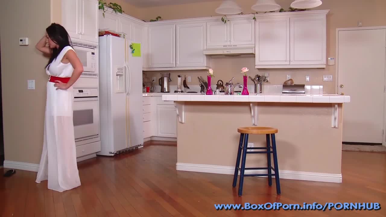 Box Of Porn featuring Dayton Rains and Sachenka Levetchenko's milf smut Free Porn Videos | BestPornHubs.