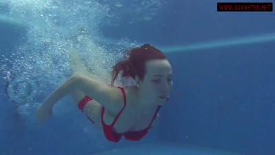 Impeccable Mia Ferrari and Mia Bandini - underwater babes action - Underwater Show