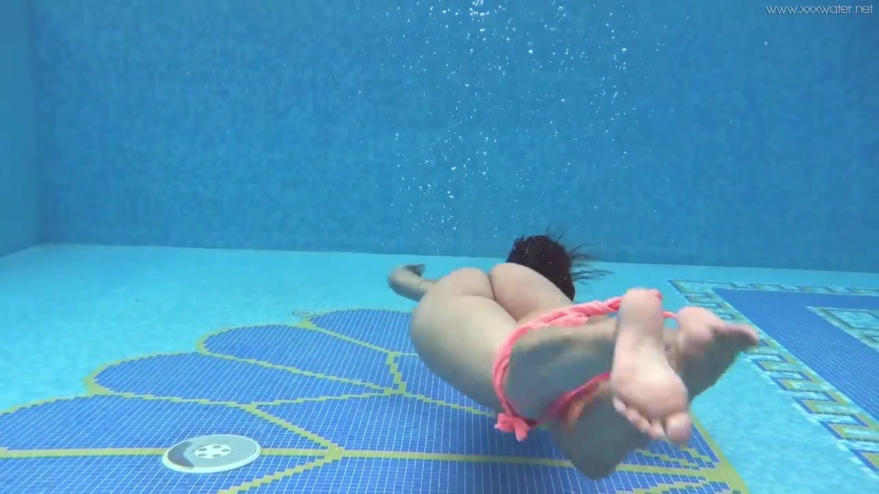 Glamorous siren at pool girls movie Free Porn Videos | BestPornHubs.
