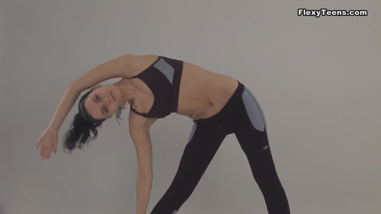 Flexi sex with aristocratic Larisa from Flexy Teens Free Porn Videos | BestPornHubs.