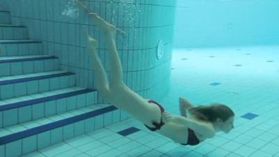Energetic Nastya - teen porn - Underwater Show