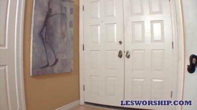 Angel's hd video by Les Worship