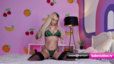 Summer Fox's dildo dirt by Babestation