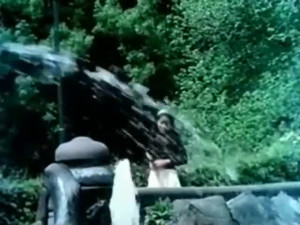 Watch glamour ho's trailer