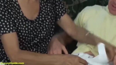 Graceful dame - small tits porn - Granny Guide