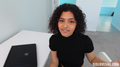 Sis Loves Me - ebony scene