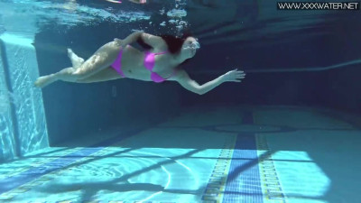 Underwater Show featuring Jessica Lincoln's underwatershow clip