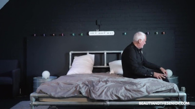 Natural bedmate - blowjob sex - Grand Dadz