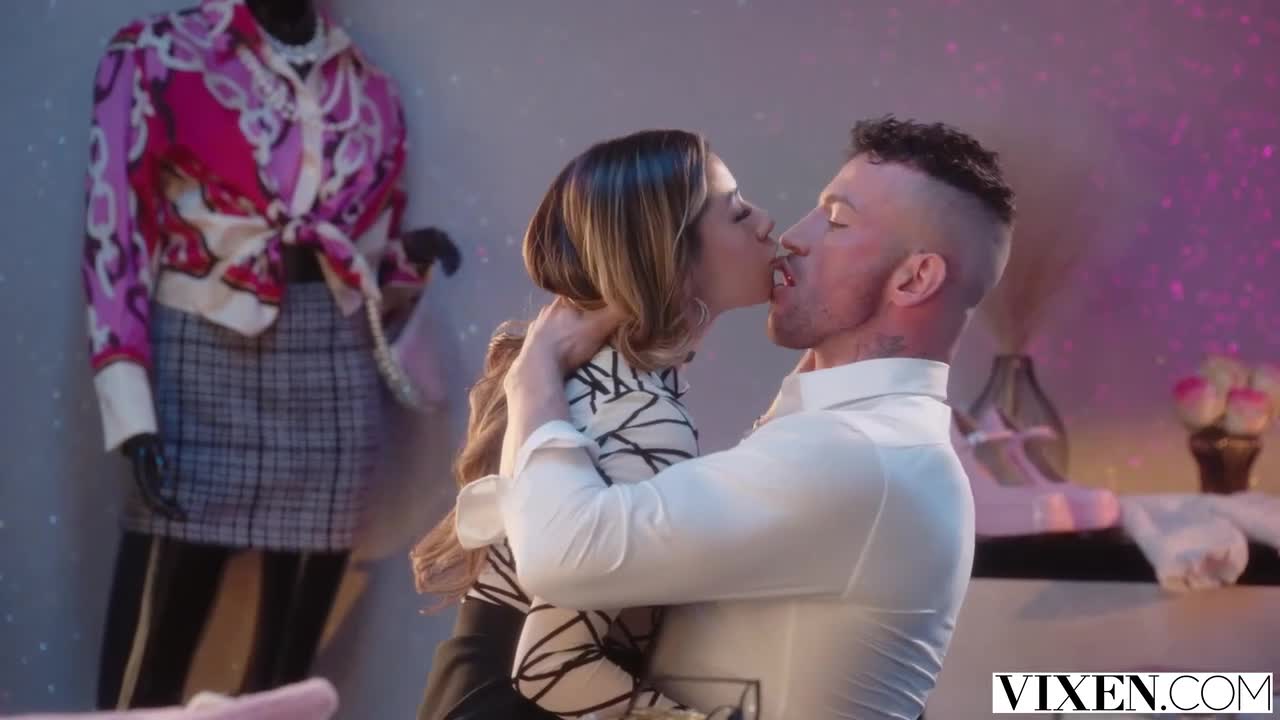 Shaved trailer with sinful Xxlayna Marie from Vixen Free Porn Videos | BestPornHubs.