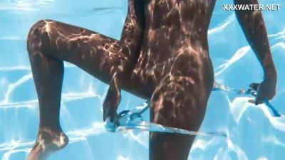 Yorgelis Carrillo's juicy ass dirt by Underwater Show
