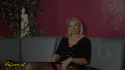 Mature NL - gilf video