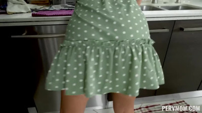 Perv Mom - kitchen video