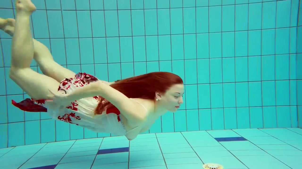 Stylish mantrap's underwater teens (18+) video Free Porn Videos | BestPornHubs.