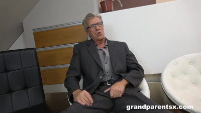 Handjob sex with fine-looking wooer from Grandparents X