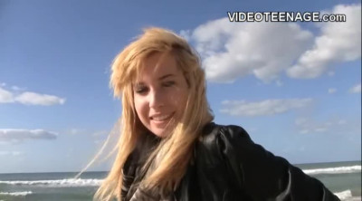 Doxy's great body video by Video Teenage