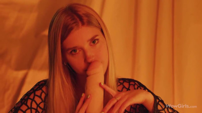 Perky Freya Mayer - straight hair scene - WOW Girls
