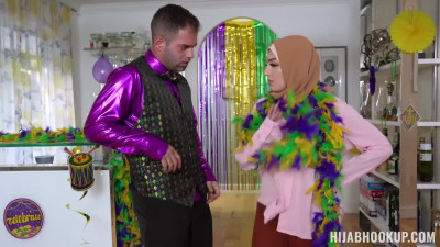 Dainty Violet Gems at muslim porn