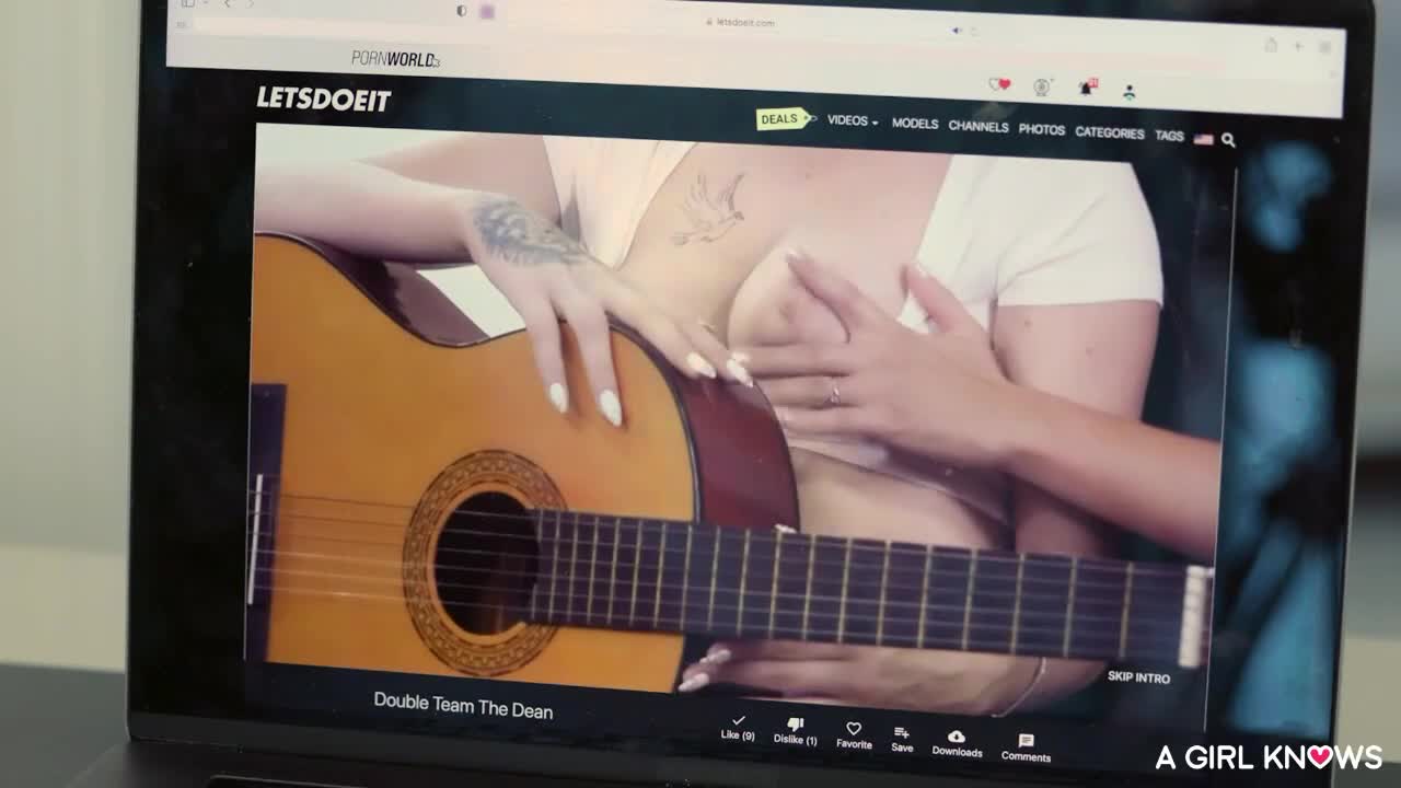 Kiara Cole and Blake Blossom's lingerie sex by A Girl Knows Free Porn Videos | BestPornHubs.