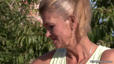 Precious hussy - dildo action - His Mommy