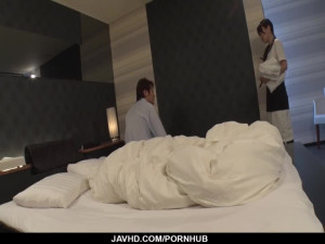 Come-hither Yui Satonaka and Yui's cock sucking porn