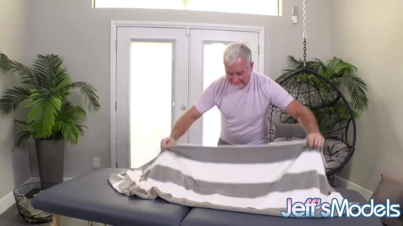 Bbw smut with admirable Julie Ginger and Julie from Jeffs Models Free Porn Videos | BestPornHubs.