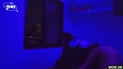 Watch come-hither QroZne's video