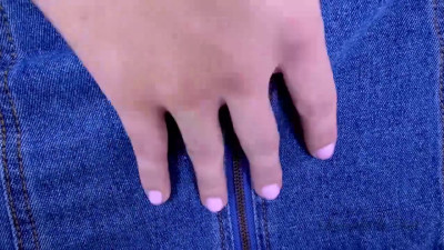 Sweet thing's sucking hard xxx