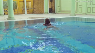Underwater Show featuring Tiffany Tatum and Tatum's brunette video