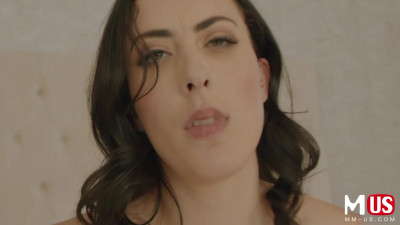 Watch captivating Victoria Sunshine's scene