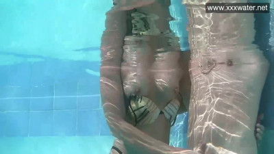 Cumshot xxx with nice Minnie Manga from Underwater Show