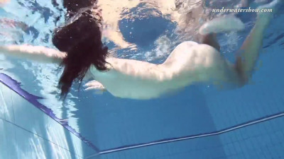 Russian clip with cheerful chickfriend from Underwater Show