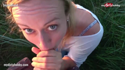 Squeeze's public beach blowjob dirt by mydirtyhobby