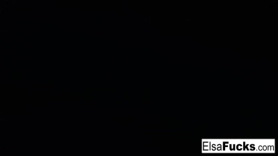Tough Elsa's pussy smut