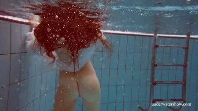 Chickfriend's czech teen dirt by Underwater Show