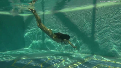 Hypnotic Stephanie Moon - xxxwater sex - Underwater Show