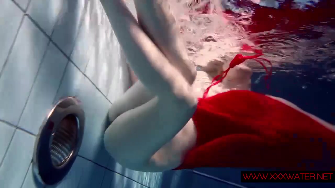 Underwater Show - hot smut Free Porn Videos | BestPornHubs.