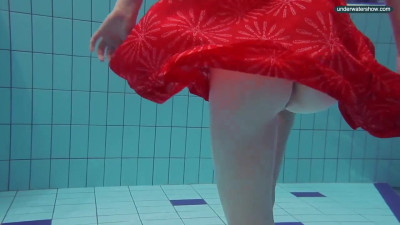 Side chick's swimming xxx by Underwater Show