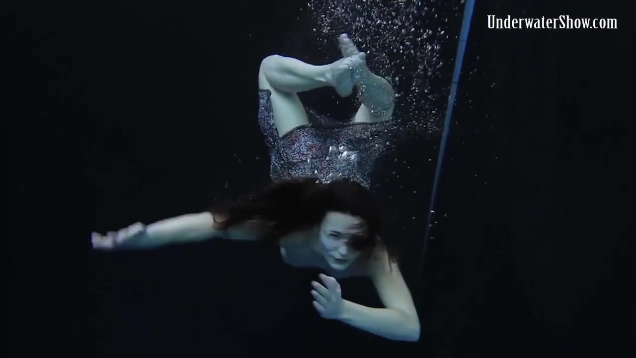Mystery sweet one - shower babe clip - Underwater Show Free Porn Videos | BestPornHubs.
