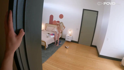 Vicious Scarlett's blonde clip
