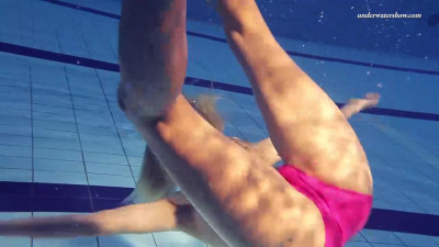 Pool sex with perky Elena from Underwater Show
