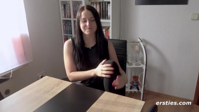 Lustful Emma's solo smut