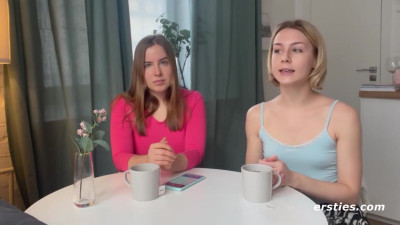 Admirable girl at pussy movie