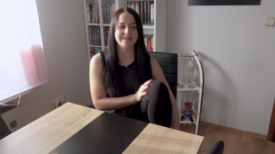 Emma Secret's female orgasm video by Ersties